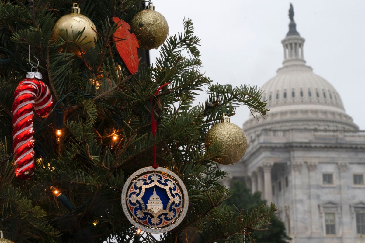 ▲美國眾議院於當地時間12月28日，通過總統川普將個人紓困支票金額提高至2000美元的要求，法案接下來將交由參議院表決。（圖／美聯社／達志影像）