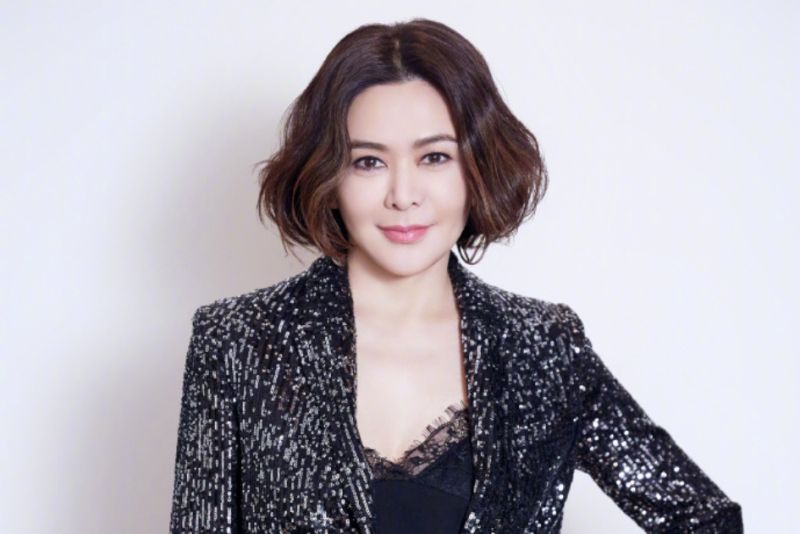 ▲關之琳很會賺錢,是演藝圈的富婆。(圖/關之琳微博)
