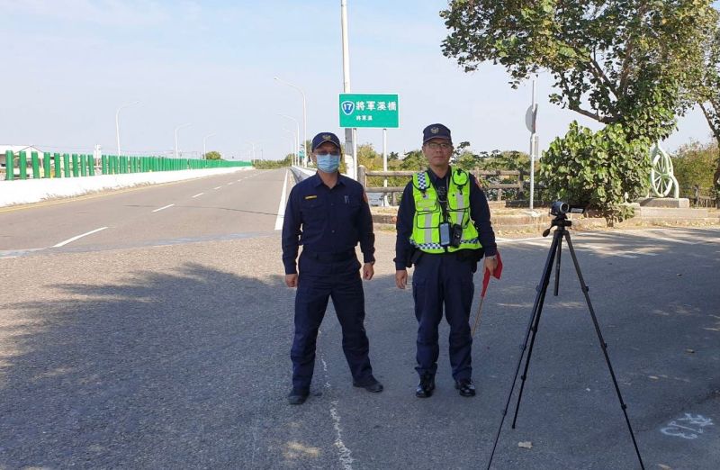 ▲12月29日至31日，台南市警方執行路口大執法。（圖／台南市警方提供）