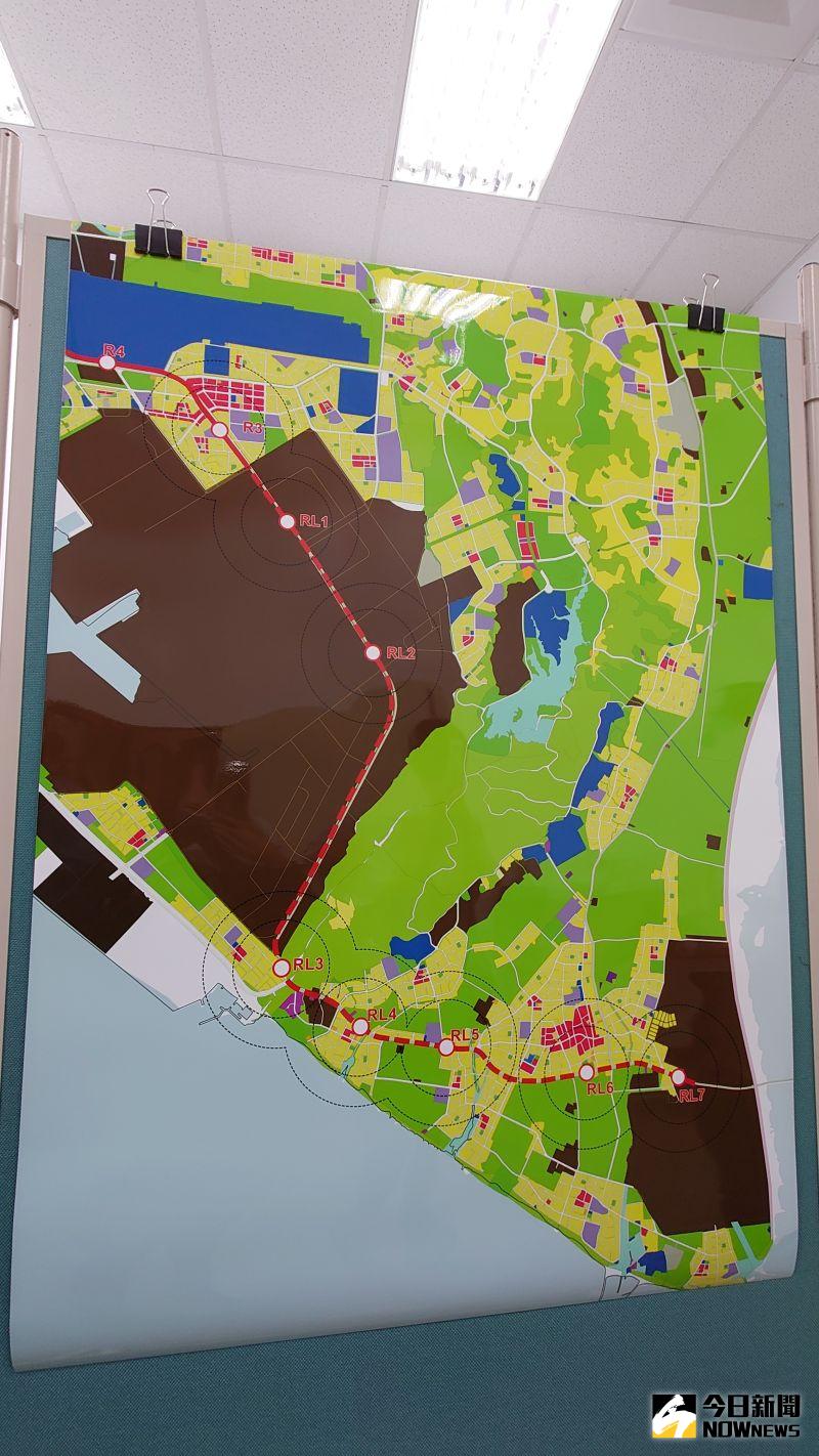 ▲高雄捷運小港林園線地方說明會今（29）晚在林園區幸福公園登場。（圖／記者鄭婷襄攝）