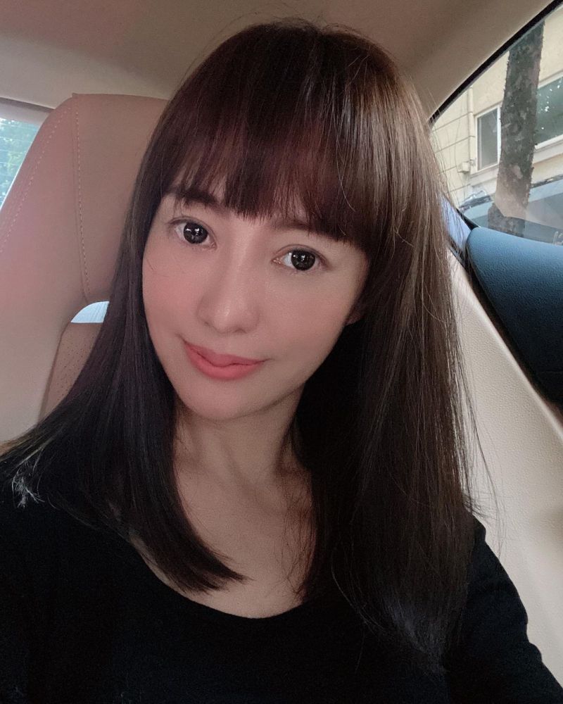 ▲▼關穎近照被指撞臉狄鶯。(圖/關穎IG)