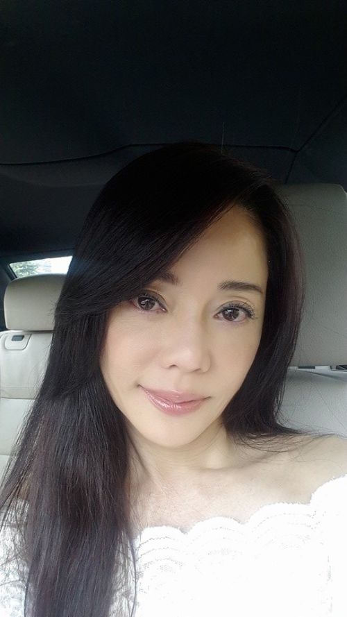 ▲狄鶯作風豪爽，性格直率、有話直說，然而，一貫的坦率風格經常引發兩極評價，成為媒體焦點。（圖／翻攝自狄鶯臉書）