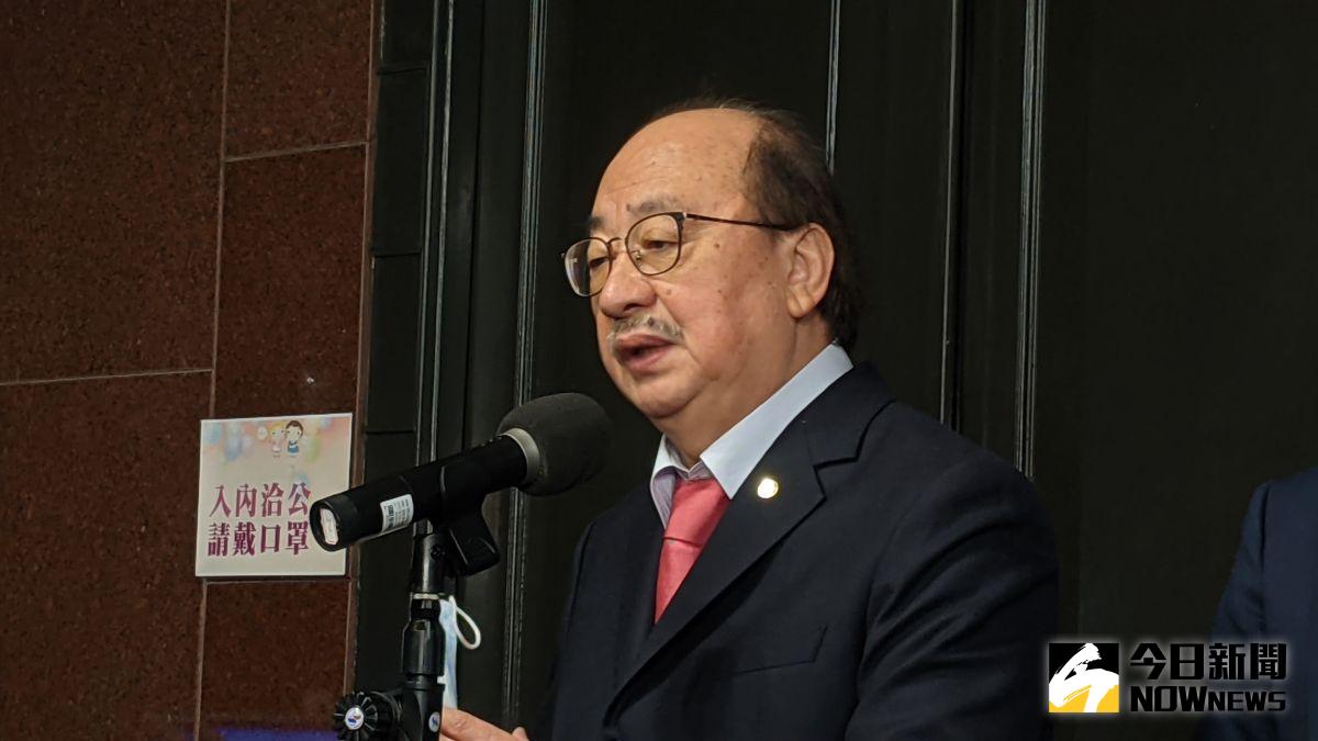 ▲民進黨立院黨團總召柯建銘說，民進黨將由府、院、黨、黨團成立「憲改小組」，正式名單將於3月3日的民進黨中常會上通過及公布。（資料照片／記者鄭宏斌攝）