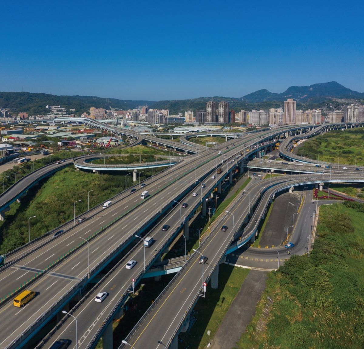 ▲北台灣這四區共通點是交通有「軌」，機能到位極具優勢，仍處於房價凹陷區，待交通機能到位後，房價皆有漲幅。（圖／資料照片）