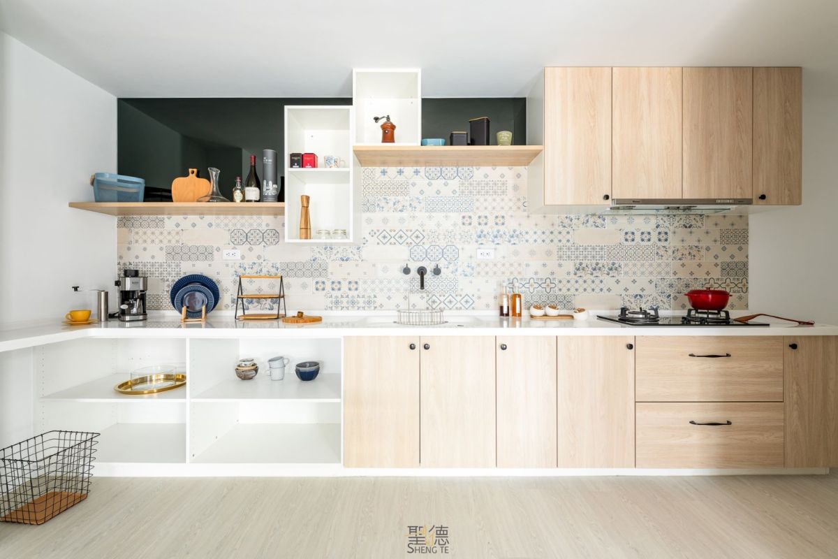 ▲廚房應依坪數大小及需求不同而設計為L型等。(圖／聖德提供)