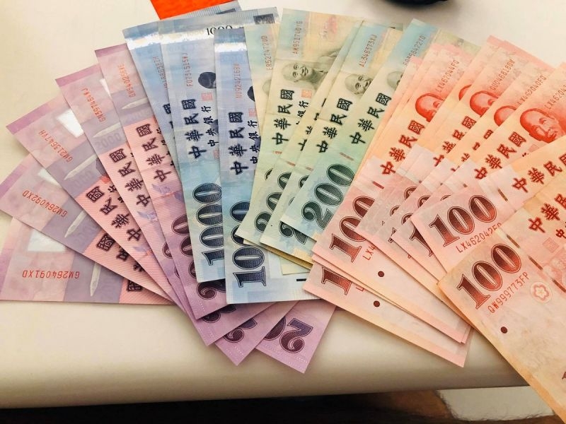 台灣銀行發行共5款面額紙鈔，唯獨200元與2000元面額最少人使用。（示意圖／NOWnews資料照）
