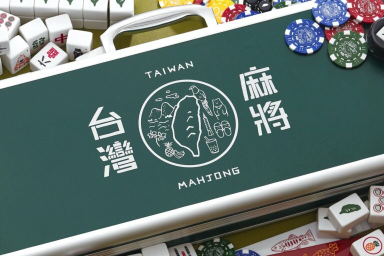▲呆丸郎ㄟ台灣麻將 | Tâi-uân-lâng’sMahjong” (TaiwaneseMahjong). (Courtesy of Forest No.7 design studio)