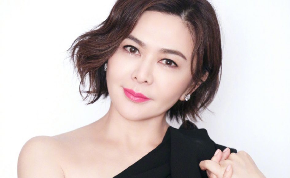 ▲關之琳是演藝圈中出名的凍齡女神。（圖／關之琳微博）