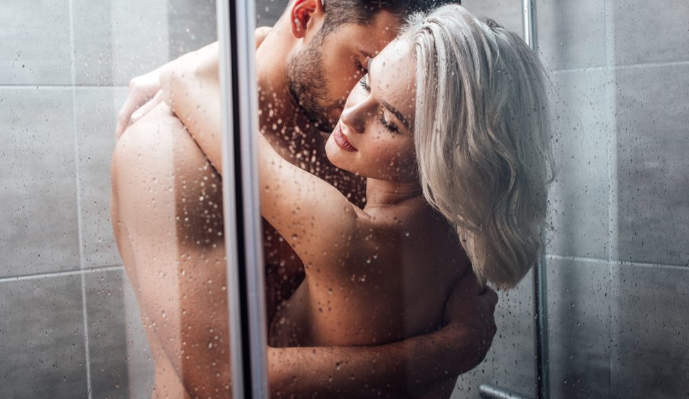 ▲浴室的激情戰鬥。（圖／shutterstock）