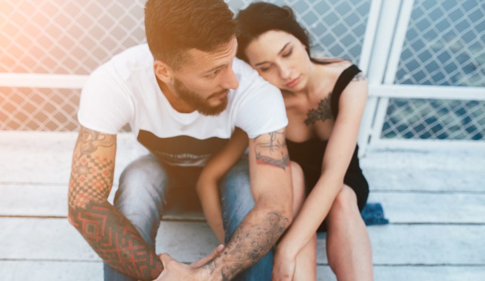  ▲即使不是進入婚姻或是擁有親密關係，人都不可能只單靠自己一個人活著。（圖／Shutterstock）