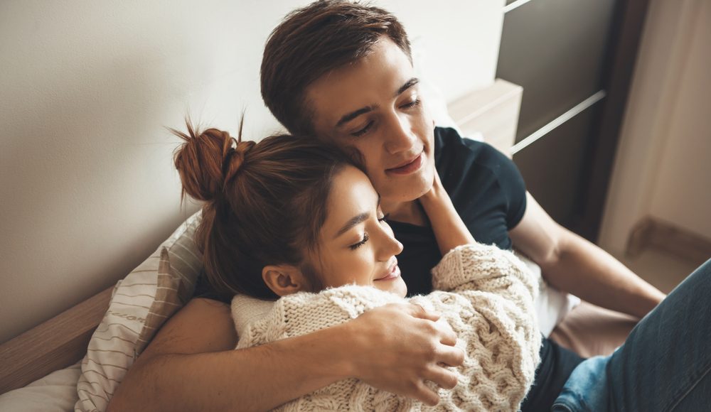  ▲婚姻並不是人生必要選項，如果兩個人的愛情已經搖搖欲墜，結婚絕對不會比較好。（圖／Shutterstock）