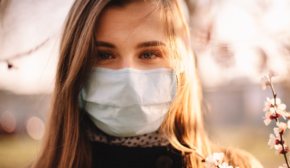  ▲疫情期間，最不需要的就是八卦正義使者。（圖／Shutterstock）