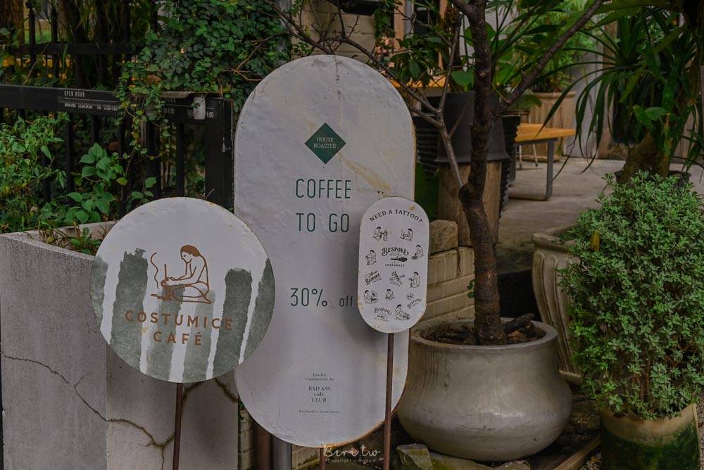 ▲COSTUMICE CAFÉ提供咖啡外帶的服務。（圖／莓姬貝利食事旅行）