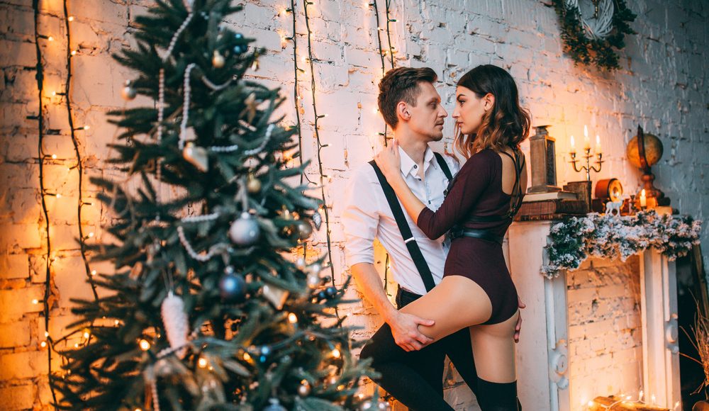 ▲聖誕夜限定：回顧2020年最美好的一場愛愛！（圖／shutterstock）