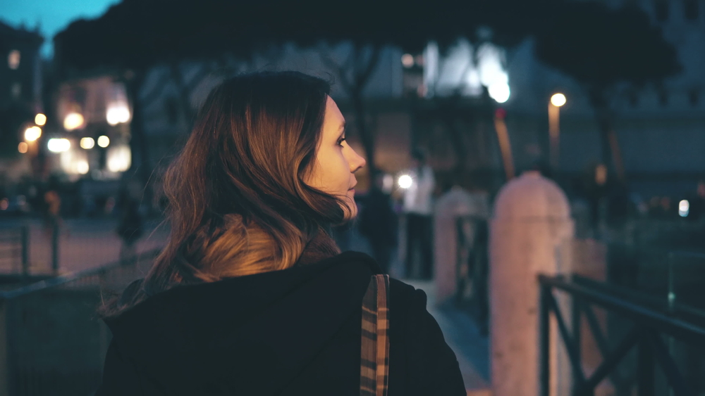  ▲當一個人也能過得很好的時候，你才真正準備好要談戀愛了。（圖／Shutterstock）