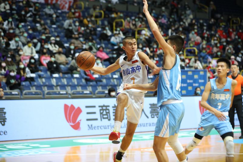 HBL/東山「逆轉鴨 」首支晉級8強 魏芃禾忍痛換生日禮