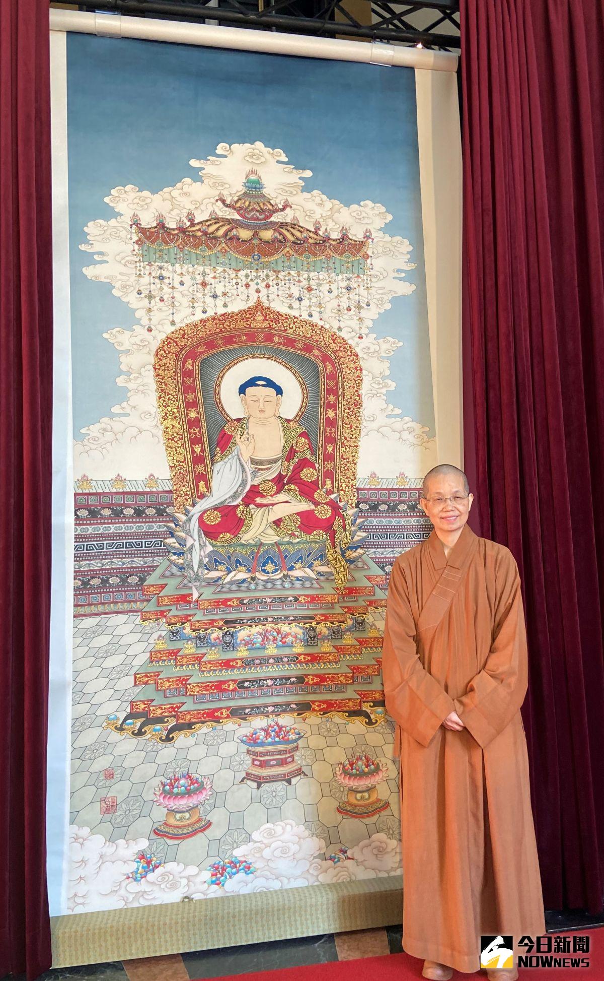 ▲「夏荊山菩薩名作」台中惠中寺開展 ，圖中大師巨作「釋迦牟尼佛」捐贈惠中寺佛光緣美術館永久收藏。（圖／記者金武鳳攝，2021.1.2)     