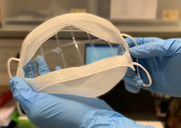 ▲香港科大研發出奈米薄膜，未來可望用於製造透明口罩。（圖／翻攝自香港科技大學網站）