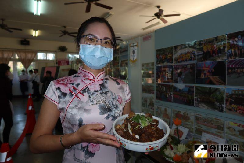 ▲來自中國惠州市的新住民也做出自己家鄉佳餚。(圖/記者陳雅芳攝,2021.01.03)