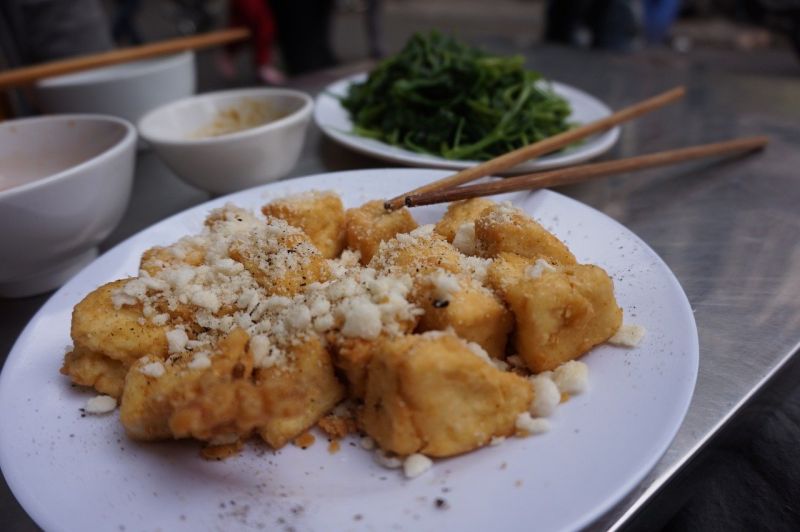 ▲煎豆腐有撇步!最忌直接下鍋煎,只要把握「3技巧」,就能煎得外酥內軟、完整不破皮。(示意圖/取自pixabay)