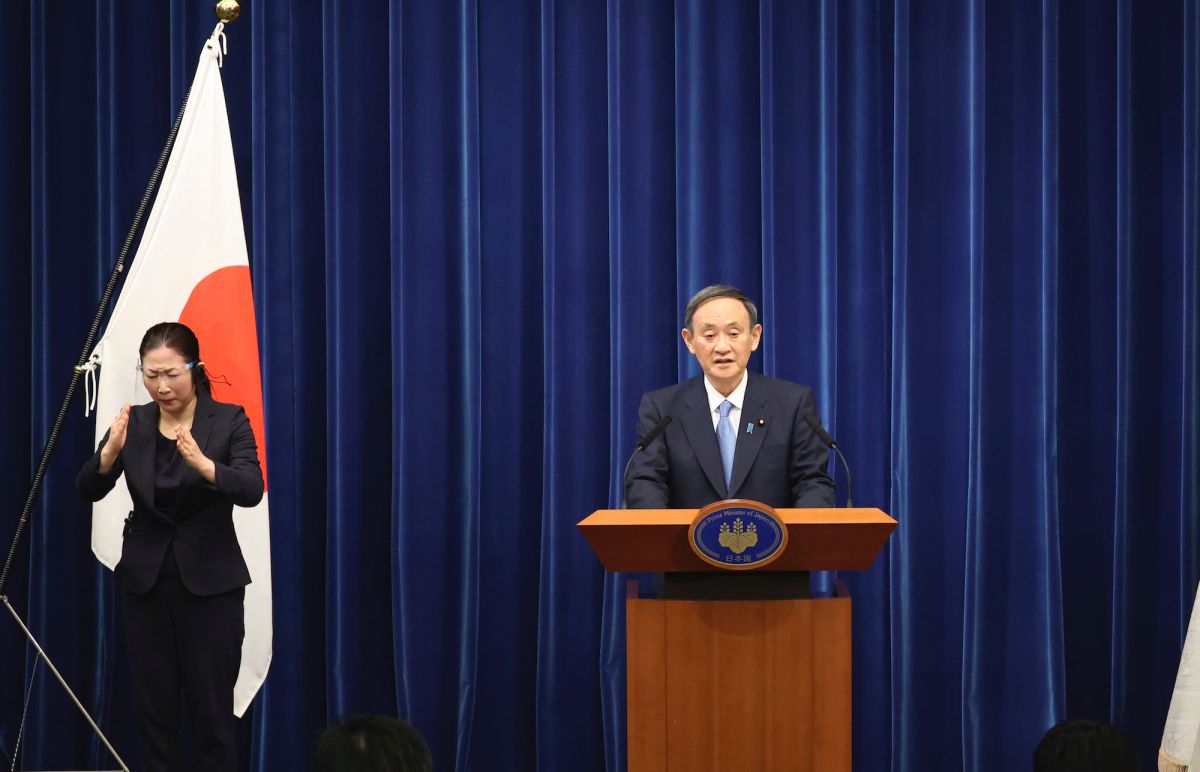 ▲日本首相菅義偉今（4）日於首相官邸召開記者會，表示東京首都圈最快本週將進入緊急狀態。（圖／美聯社／達志影像）