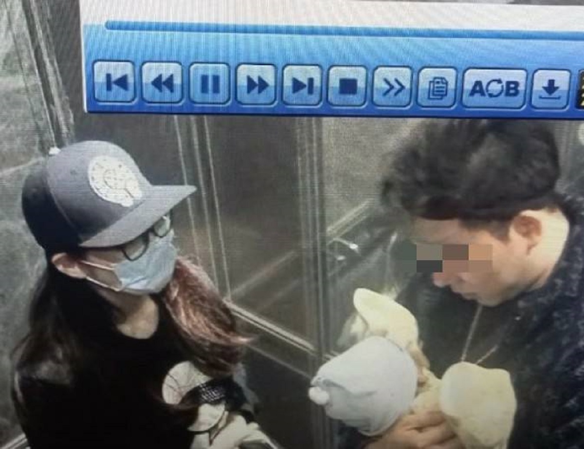 ▲「養老鼠咬布袋」，高雄一名貴婦，在臉書上PO文指控，遭「乾兒子」設局在其住處竊走現金、鑽戒、黃金等財物，估計損失超過3千萬元，右為被指控的內賊。（圖／記者郭凱杰翻攝）