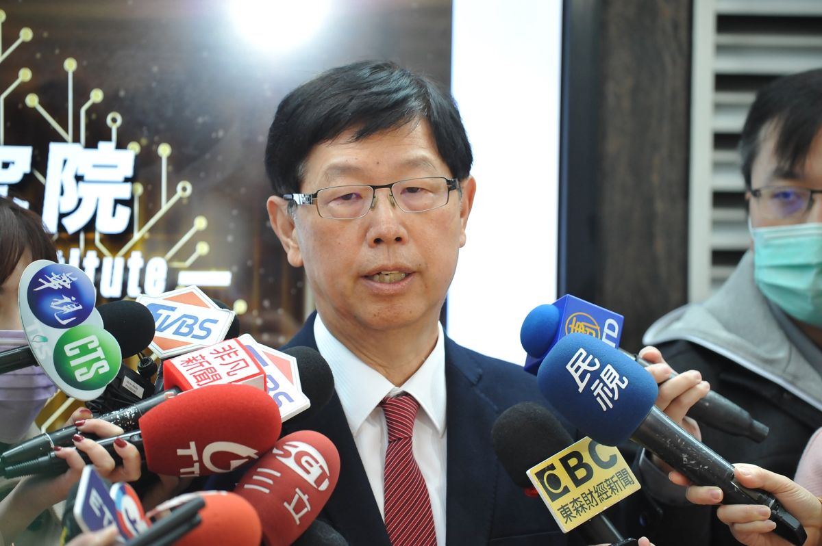 ▲針對鴻海投資紫光，鴻海董事長劉揚偉10日表示當初大家對紫光有些誤解，他也強調，鴻海做事合法合規，如果最後不核准投資，公司也有相對應的備案。（圖／NOWnews資料照片）