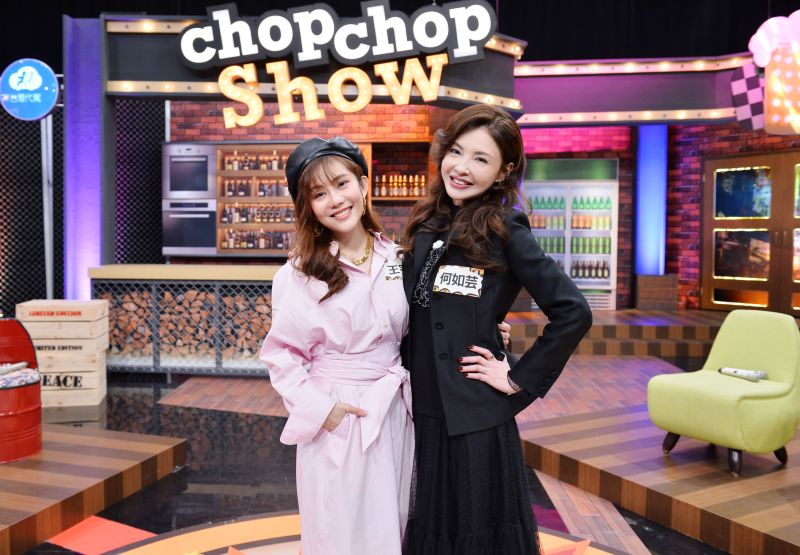 ▲王宇婕(左)、何如芸拍戲拍出好感情。(圖/TVBS提供)