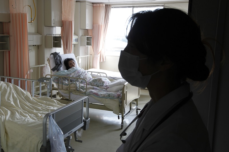 日本COVID-19肆虐患者爆增　住院理賠大幅成長