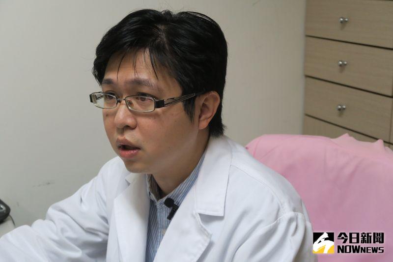 ▲彰化醫院腎臟內科主任蔡旻叡說,紅斑性狼瘡是自體免疫性疾病,比較常見的是侵犯關節及皮膚,如蝴蝶斑或皮膚潰爛,也可能會破壞全身器官。(圖/記者陳雅芳攝,2021.01.05)