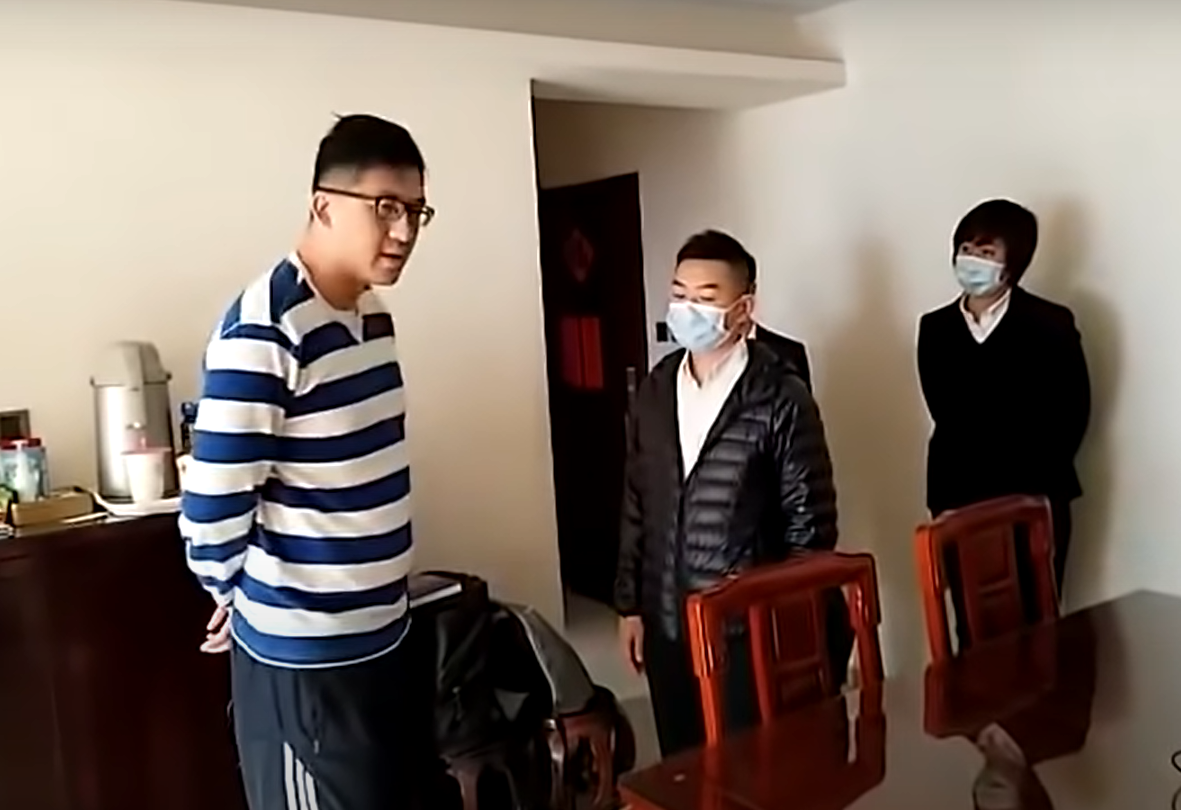 ▲今（6）天早上香港多達50名泛民主派人士遭捕，警方指出，這些人涉嫌顛覆國家政權。（圖／翻攝自林卓廷YT影片）