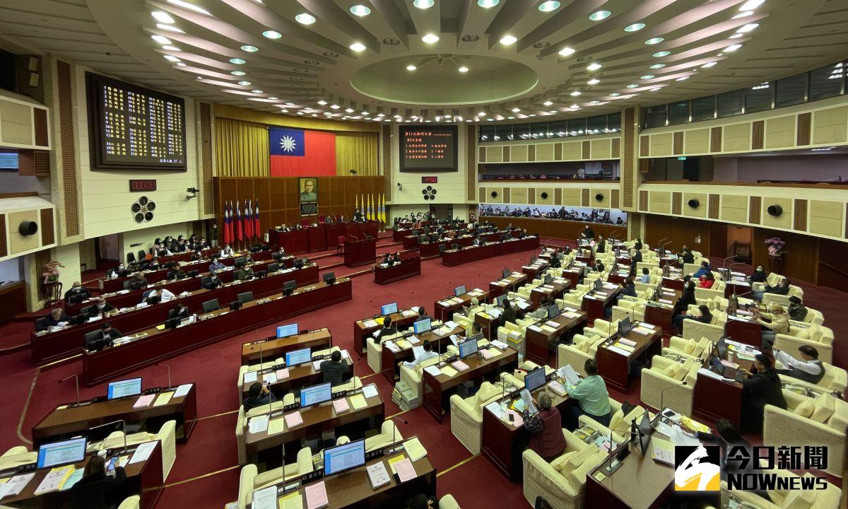 ▲國民黨北市議會黨團6日憑藉人數優勢，將反萊豬自治條例失效的修憲案，表決逕付二讀通過。（圖／記者丁上程攝,2020.1.6）