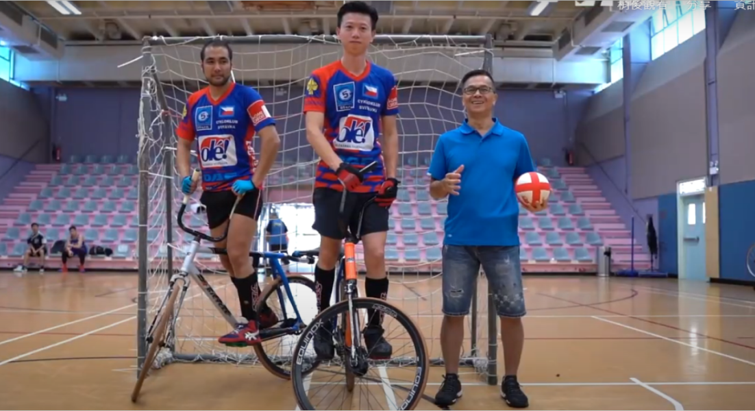 ▲自行車足球擁有超過100年歷史，起源於德國，車球玩家必須隨時在特製單車上，身體部位不得觸地。(圖|
翻攝自影片)