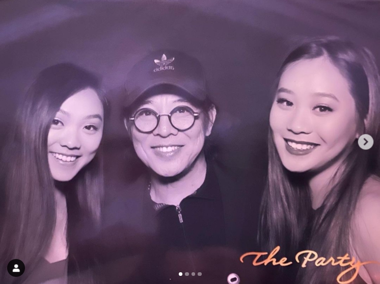 ▲李連杰(中)的2個女兒遺傳父母的外型。(圖/李連杰Instagram)