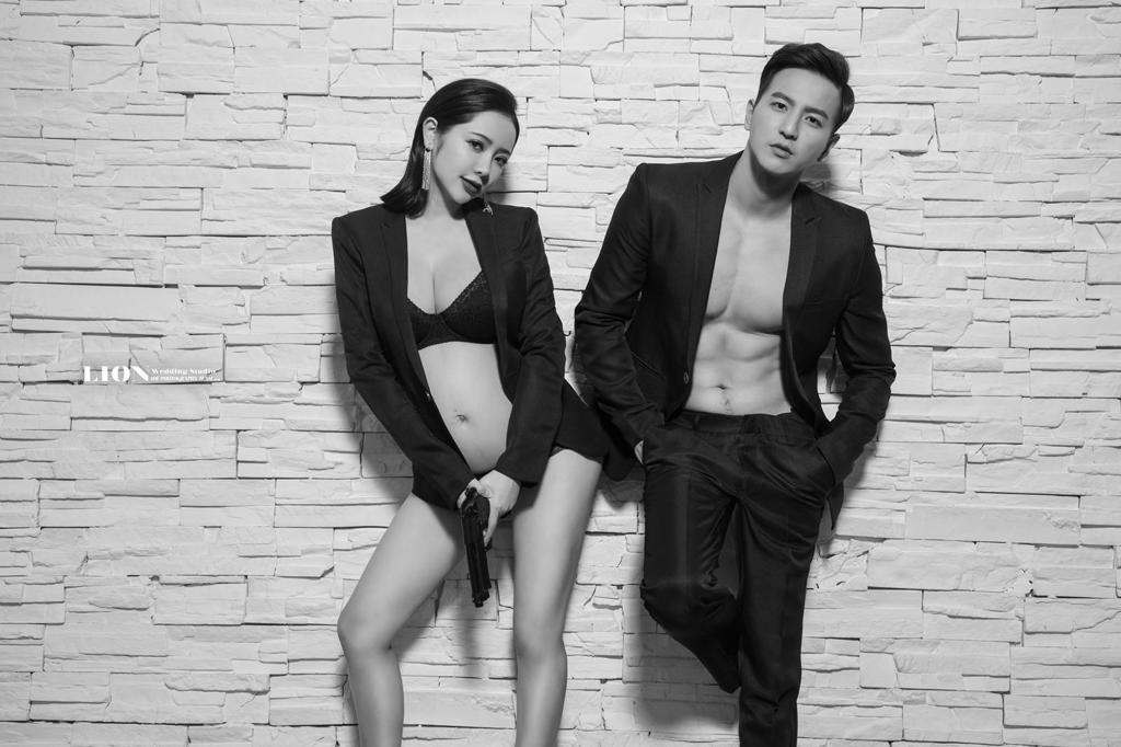 ▲楊奇煜（右）的太太言兒羊水破了。（圖／猿聲提供）