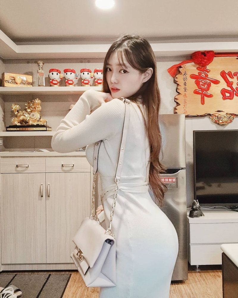▲張瑜身材姣好。(圖/張瑜IG)