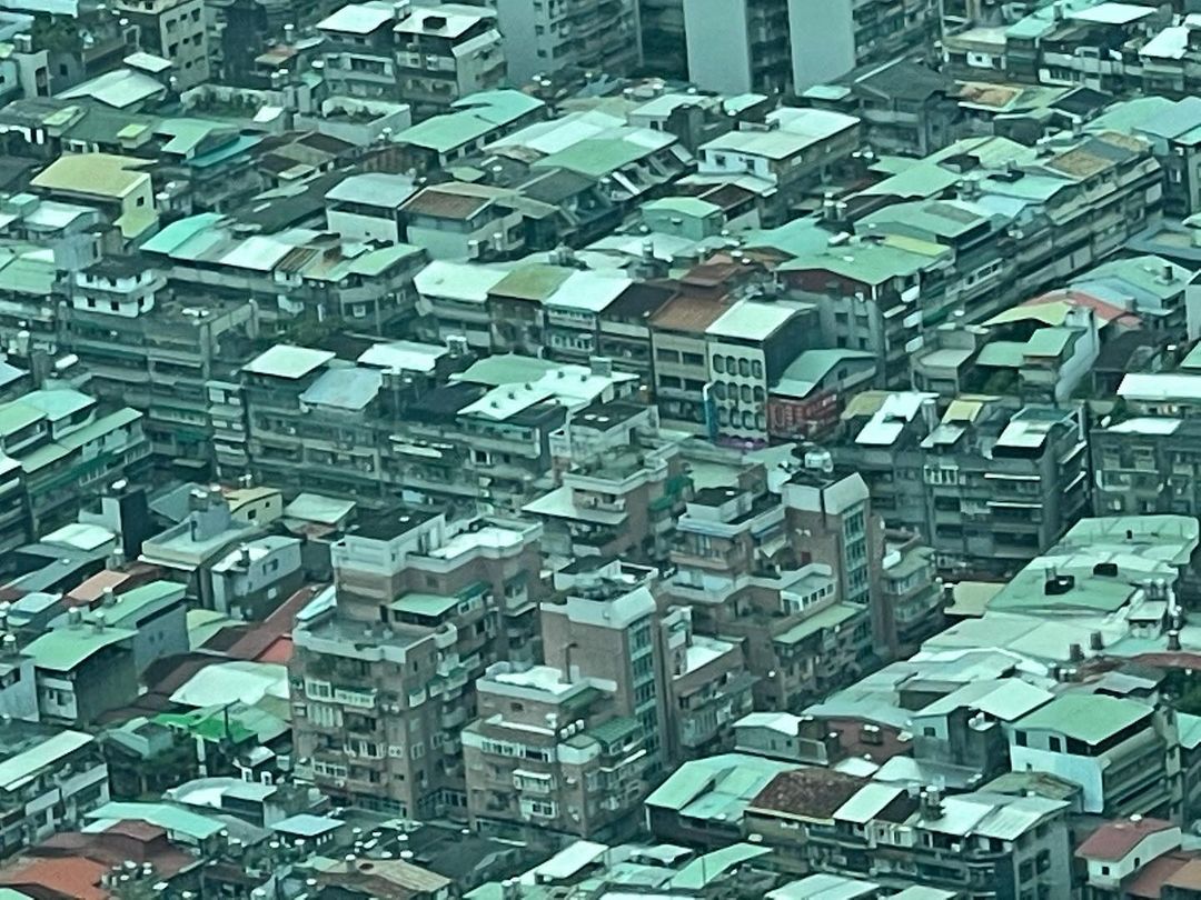 ▲一位駐台外國攝影師表示從上方看台北市彷彿看到巴西的貧民窟。（圖／Diego Gonzalez提供）