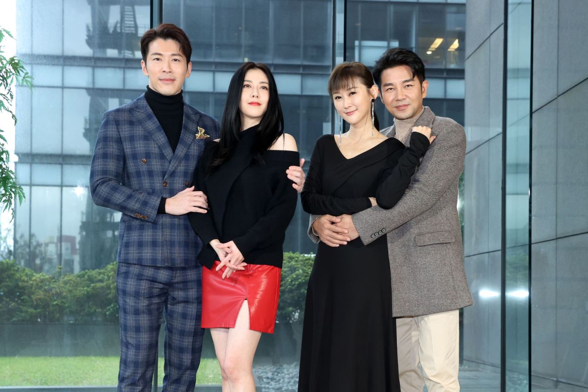 ▲《天之驕女》夫妻檔黃少祺（左起）、韓瑜、陳珮騏、謝承均。（圖 / 三立提供）