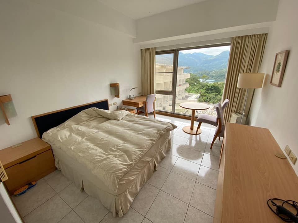 ▲指揮中心PO照澄清網友質疑集中檢疫所像監獄。（圖／王必勝提供）