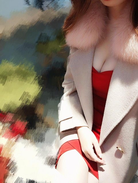 ▲一名女網友分享AV女優面試經驗,自己當天就穿著一身火辣洋裝前往面試。(圖/翻攝PTT)