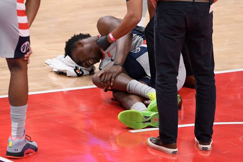 NBA/巫師太慘了!先發中鋒左膝受傷 確定整季報銷