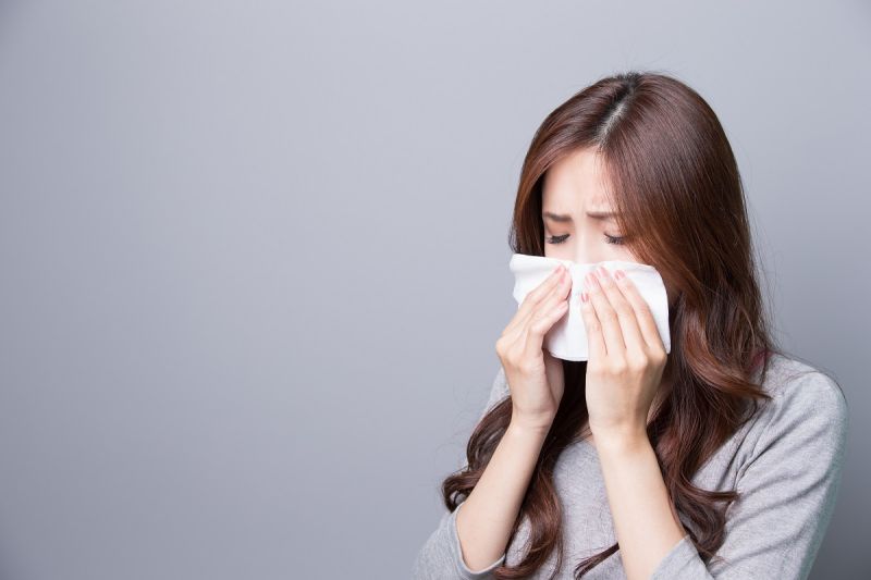 ▲每年12月到隔年3月，才是真正流感高峰期，要特別小心。如果想要有效抵禦流感的話，基本三大步驟還是要遵守，其中包含戴口罩、勤洗手，以及施打流感疫苗。（圖／Shutterstock）