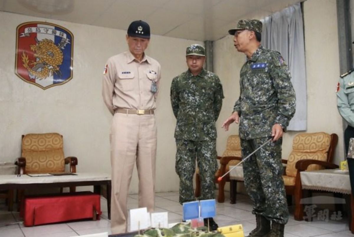 ▲前參謀總長李喜明因職務關係，常常視導偏遠駐軍並予以慰勞。（圖/軍聞社提供）