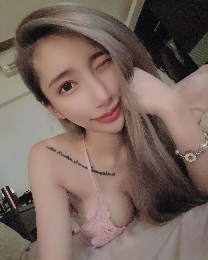 ▲▼蕭晴放送內衣福利。(圖/蕭晴IG)