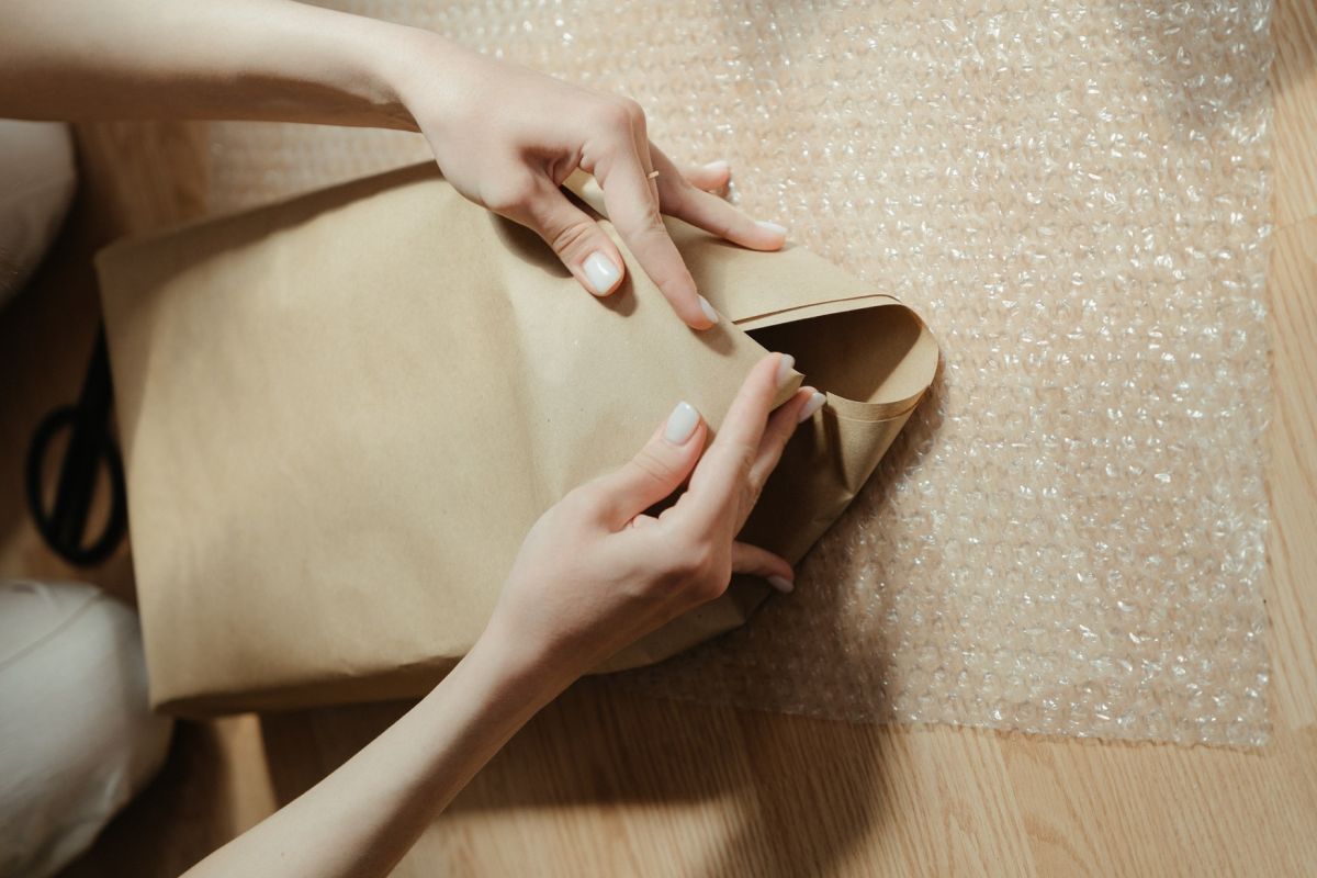 ▲現在網路科技發達，不少人都會網購東西寄到家裡來。（示意圖／翻攝Pexels）