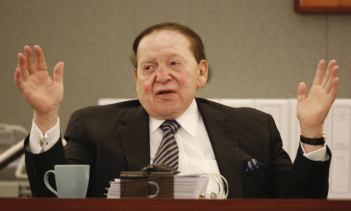 ▲艾德森是賭場業億萬富豪，11日辭世，他也是共和黨金主，支持即將下台的美國現任總統川普。（圖／美聯社／達志影像）