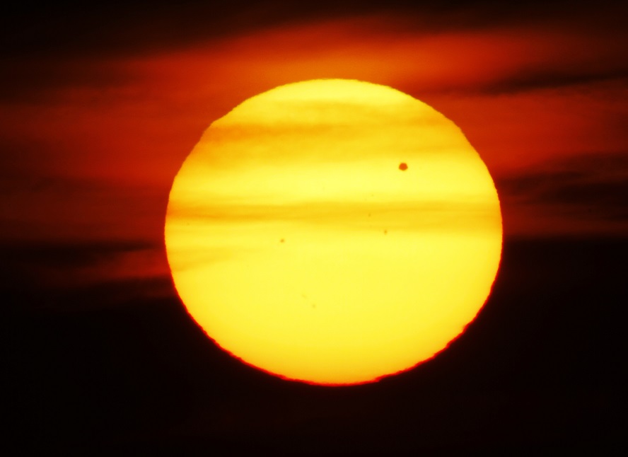 ▲全球氣候變化越來越劇烈，跨國科學家團隊警告各國政府應提出對策因應。（圖／美聯社／達志影像）
