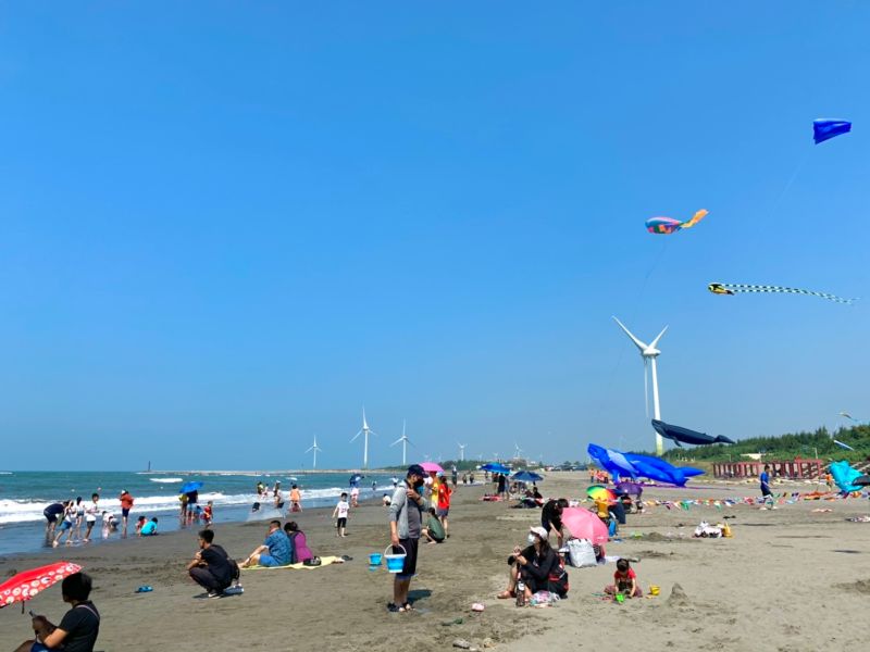 ▲大安濱海樂園冬季風浪大，注意水域遊憩活動公告(圖／觀旅局提供2021.1.16)