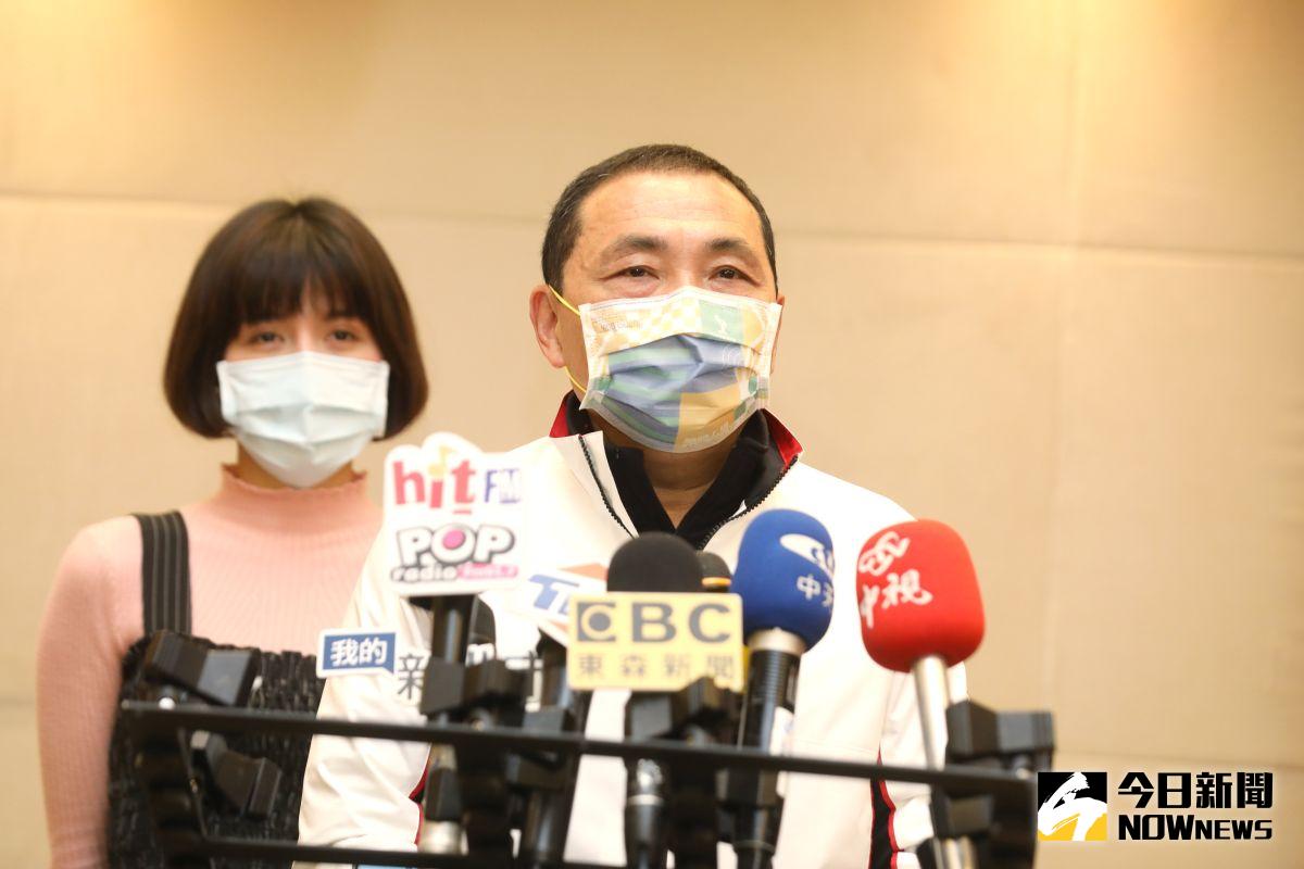 ▲侯友宜表示，基於防疫的考量下，大規模的宮廟繞境活動，會做好事先的溝通，希望縮小規模、甚至取消。（圖/記者陳志仁攝，2021.01.20）