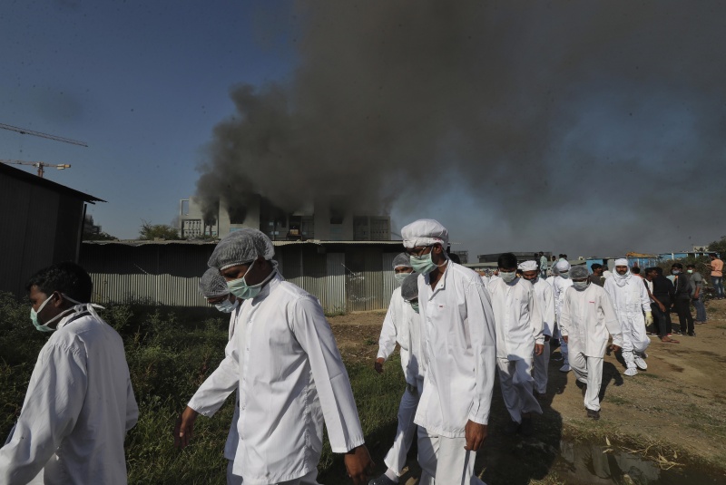 印度牛津疫苗代工廠大火！雖釀5死　但不影響產能
